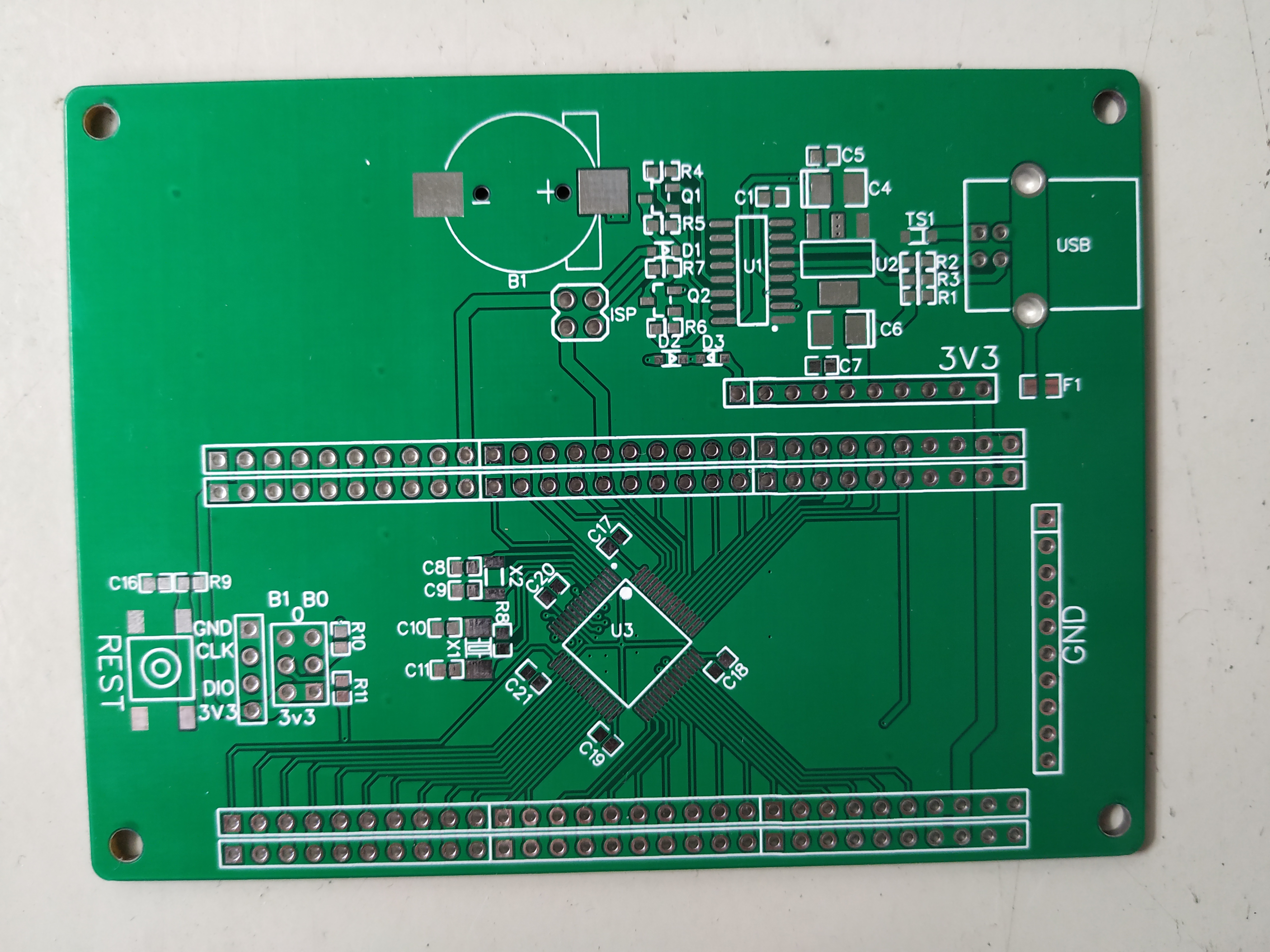 STM32F103RCT6最小系统板,———EEWorld参考设计中心